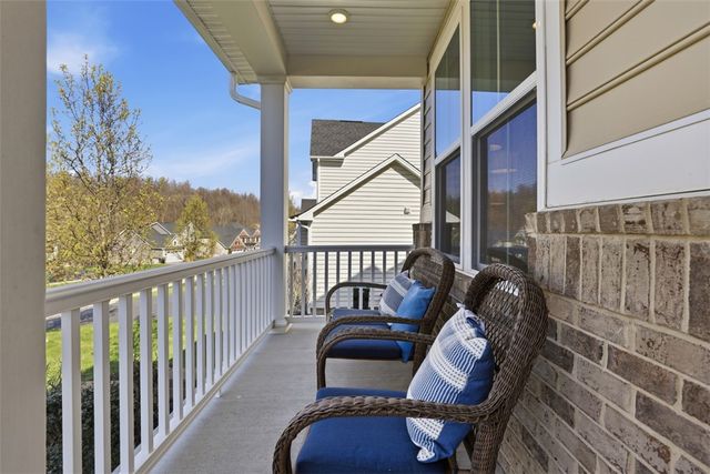 4454 Walnut Ridge Cir, South Fayette, PA 15057