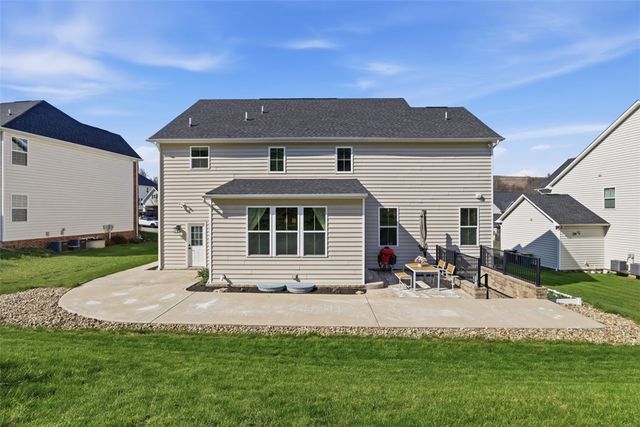 4454 Walnut Ridge Cir, South Fayette, PA 15057