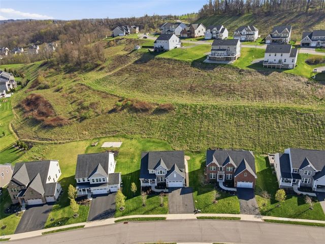 4454 Walnut Ridge Cir, South Fayette, PA 15057