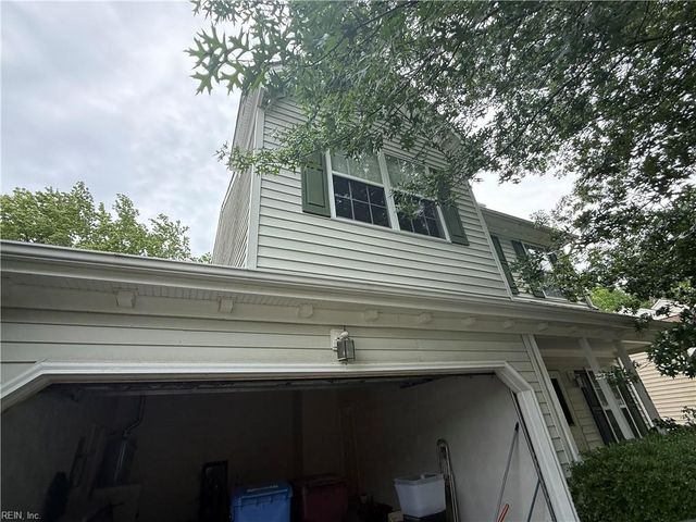 526 Windward DR, Chesapeake, VA 23320