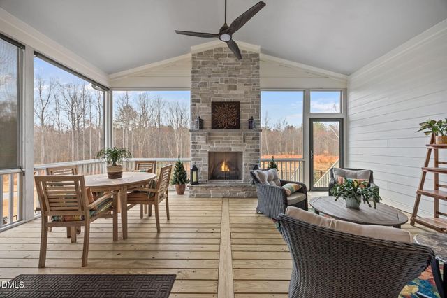 1748 Deacon Falls Way, Wendell, NC 27591