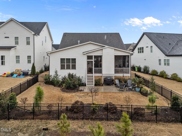 1748 Deacon Falls Way, Wendell, NC 27591