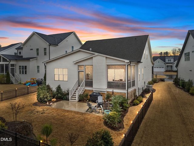 1748 Deacon Falls Way, Wendell, NC 27591