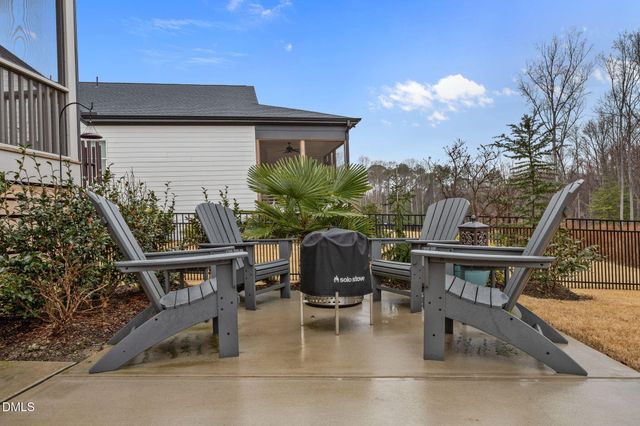 1748 Deacon Falls Way, Wendell, NC 27591