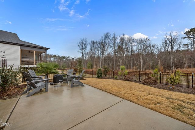 1748 Deacon Falls Way, Wendell, NC 27591