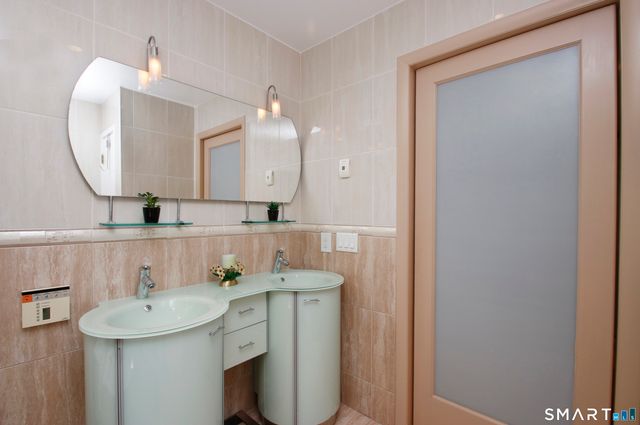 78 Sturbridge Road, Easton, CT 06612