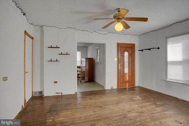 140 VINE STREET, Chambersburg, PA 17201