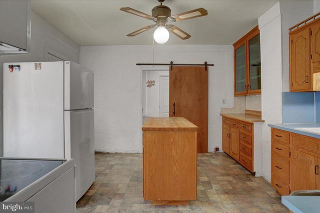 140 VINE STREET, Chambersburg, PA 17201