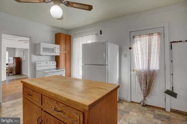 140 VINE STREET, Chambersburg, PA 17201