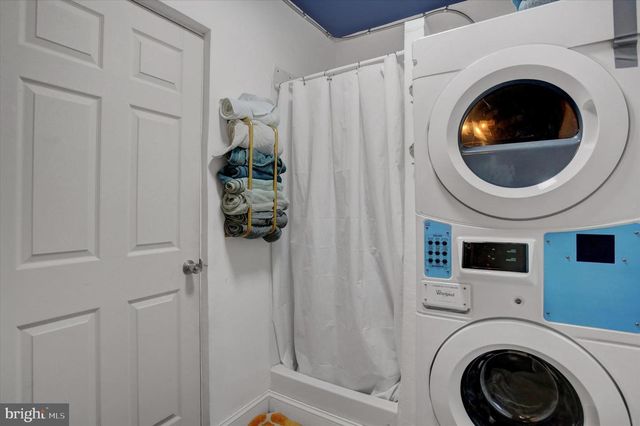 140 VINE STREET, Chambersburg, PA 17201