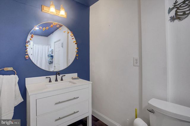 140 VINE STREET, Chambersburg, PA 17201