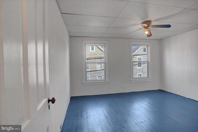 140 VINE STREET, Chambersburg, PA 17201