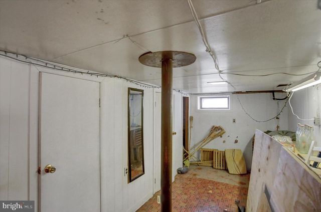 140 VINE STREET, Chambersburg, PA 17201