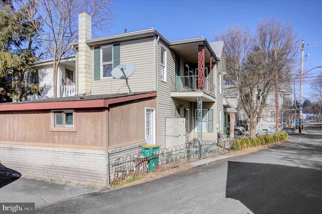 140 VINE STREET, Chambersburg, PA 17201