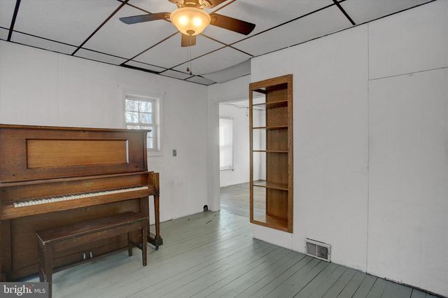 140 VINE STREET, Chambersburg, PA 17201