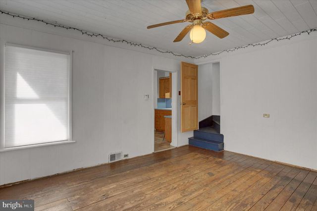 140 VINE STREET, Chambersburg, PA 17201