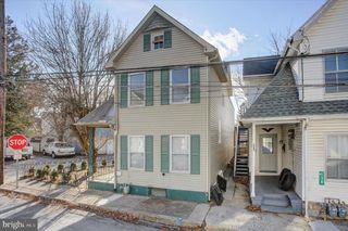 140 VINE STREET, Chambersburg, PA 17201