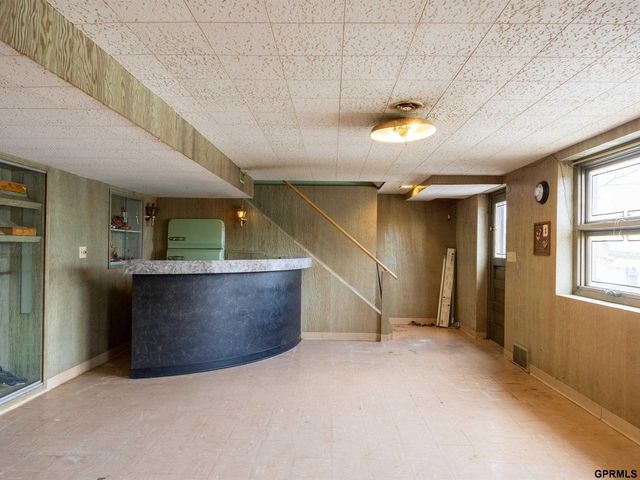 11340 Old Maple Road, Omaha, NE 68164