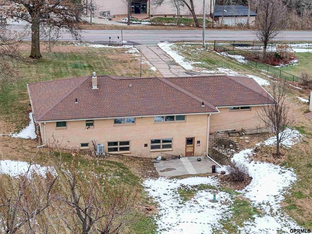 11340 Old Maple Road, Omaha, NE 68164