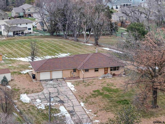 11340 Old Maple Road, Omaha, NE 68164