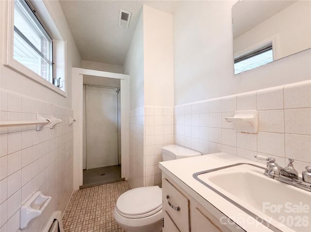1580 W Cloaninger Avenue, Statesville, NC 28625