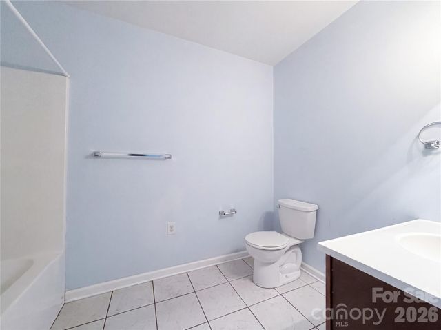 1580 W Cloaninger Avenue, Statesville, NC 28625