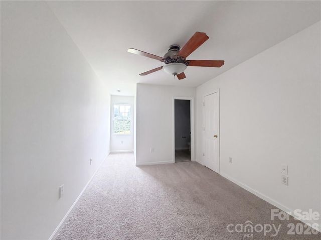 1580 W Cloaninger Avenue, Statesville, NC 28625
