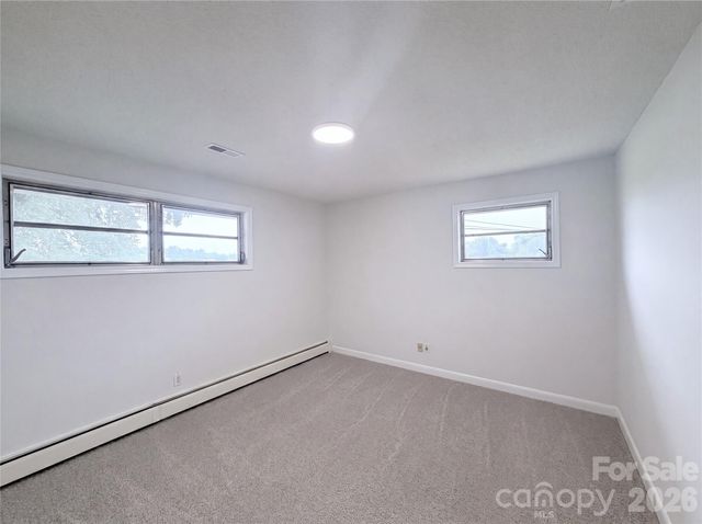 1580 W Cloaninger Avenue, Statesville, NC 28625