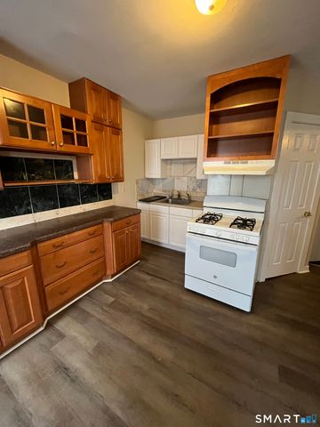 33 Dewey Street, New Britain, CT 06051