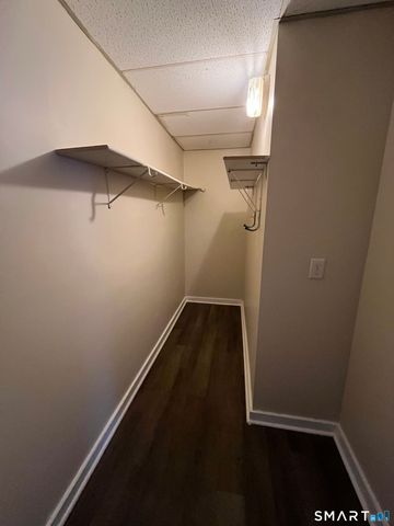 33 Dewey Street, New Britain, CT 06051