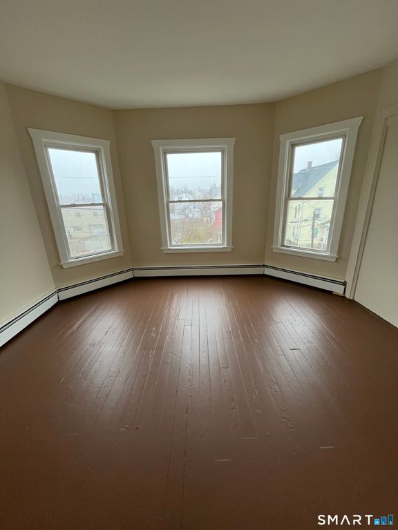 33 Dewey Street, New Britain, CT 06051