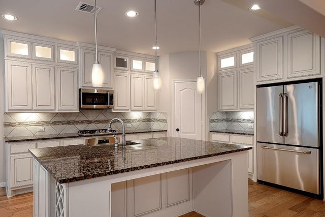 8858 Van Allen Drive, The Woodlands, TX 77381