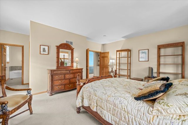 3064 Fairhaven Lane, Lake In The Hills, IL 60156