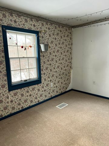 556 Prospect Street, Champlain, NY 12919