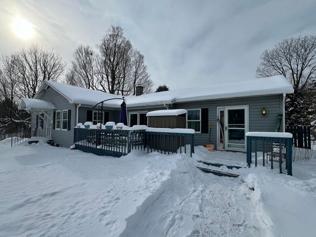 556 Prospect Street, Champlain, NY 12919