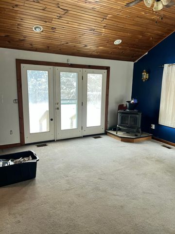 556 Prospect Street, Champlain, NY 12919