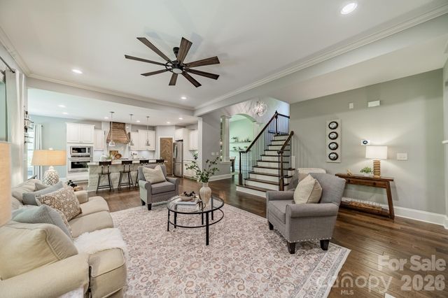 800 Hidden Pond Lane, Waxhaw, NC 28173