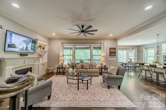 800 Hidden Pond Lane, Waxhaw, NC 28173