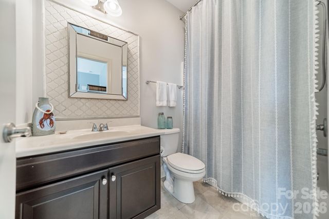 800 Hidden Pond Lane, Waxhaw, NC 28173