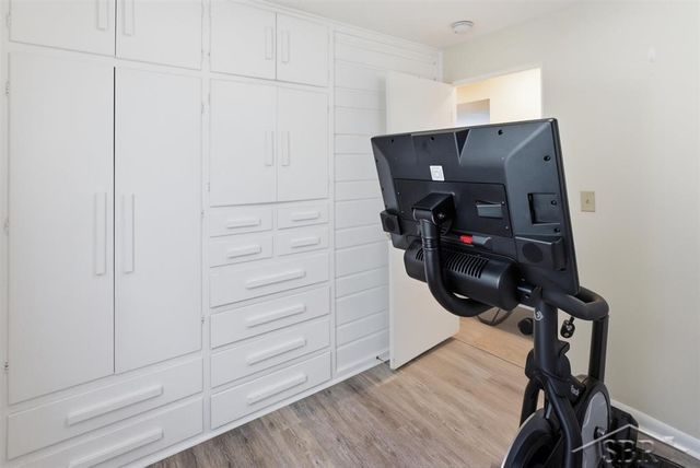 210 E Meadowbrook Drive, Midland, MI 48642