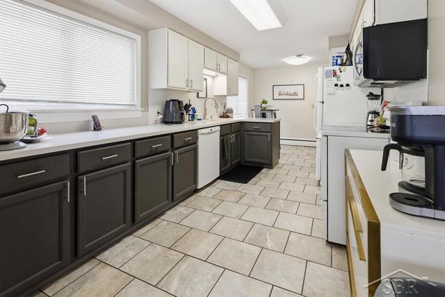 210 E Meadowbrook Drive, Midland, MI 48642