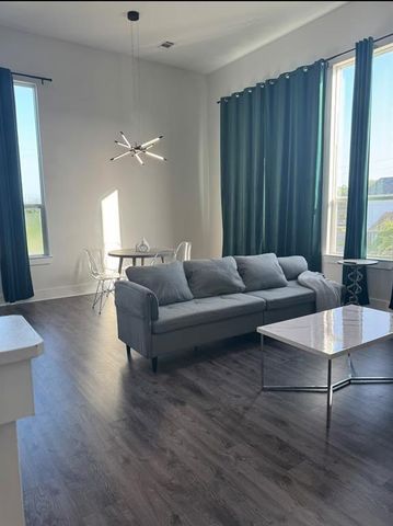 3610 Dreyfus Street A, Houston, TX 77021