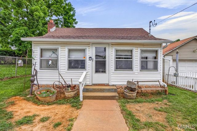 505 S Vandervoot Street, Desloge, MO 63601