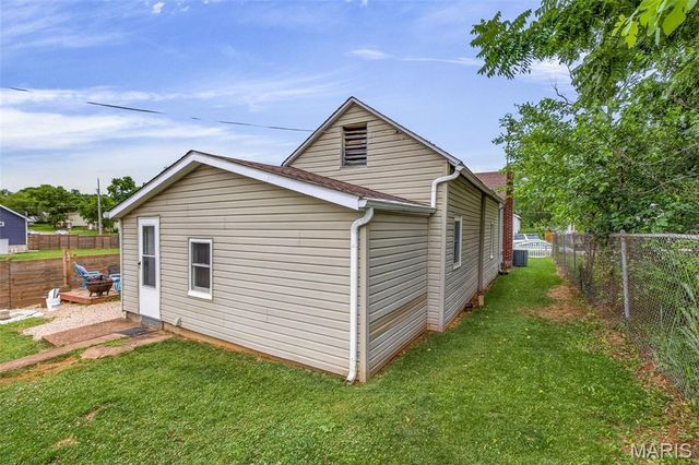 505 S Vandervoot Street, Desloge, MO 63601