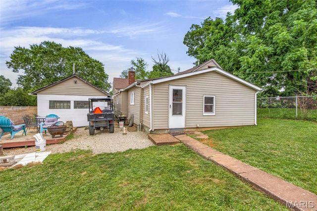 505 S Vandervoot Street, Desloge, MO 63601