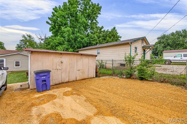 505 S Vandervoot Street, Desloge, MO 63601