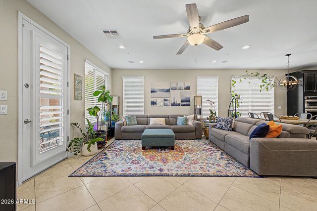 4526 E PORTOLA VALLEY Drive, Gilbert, AZ 85297