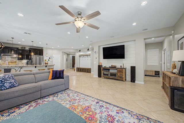 4526 E PORTOLA VALLEY Drive, Gilbert, AZ 85297