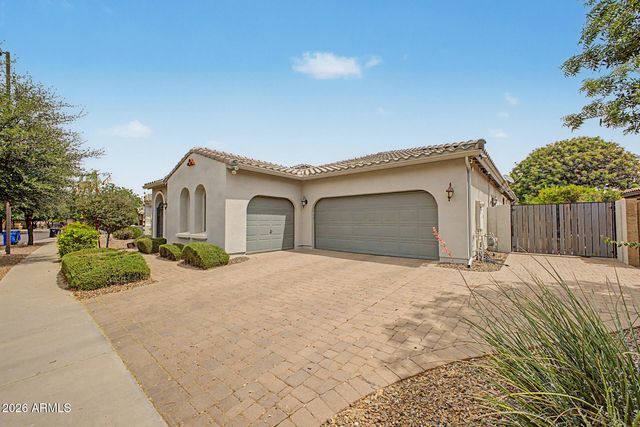 4526 E PORTOLA VALLEY Drive, Gilbert, AZ 85297