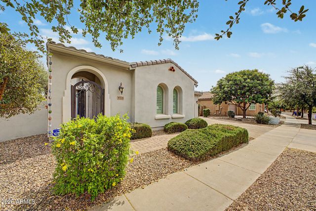 4526 E PORTOLA VALLEY Drive, Gilbert, AZ 85297